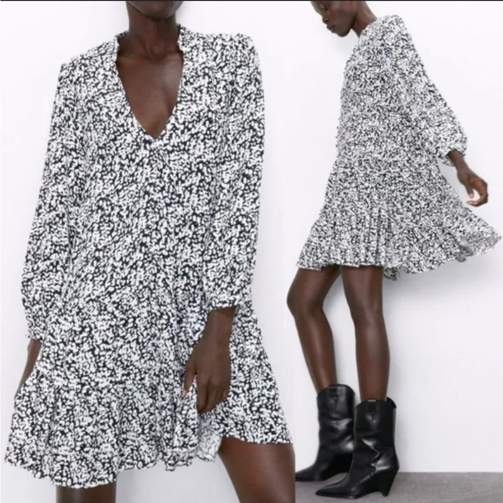 Zara 100% Viscose Animal Print
Silver Black Casual Dress